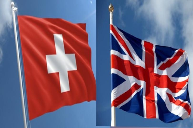 بريطانيا توقع اتفاقاً تجارياً مع سويسرا